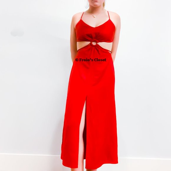 5TH & MODE Linen O-ring Cut Out Dress In Red - Picture 2 of 4